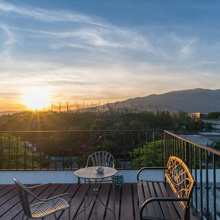 Rada Arak 79/4 Hostel Chiang Mai Dış mekan fotoğraf