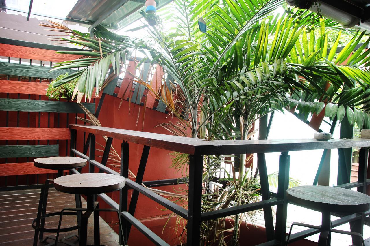 Rada Arak 79/4 Hostel Chiang Mai Dış mekan fotoğraf